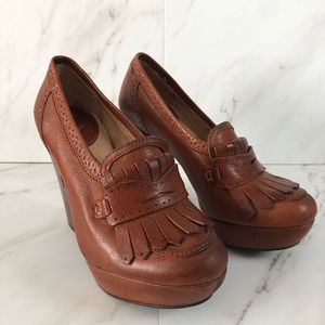 Frye Naiya Kiltie Platform Brown Leather Pumps